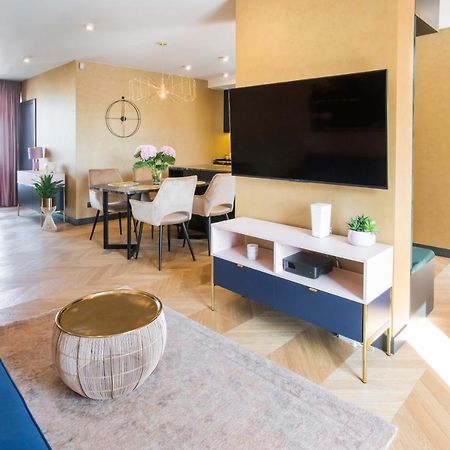 Luksusowy Penthouse Z Jacuzzi I Widokiem Na Morze Apartment Gdynia Bagian luar foto