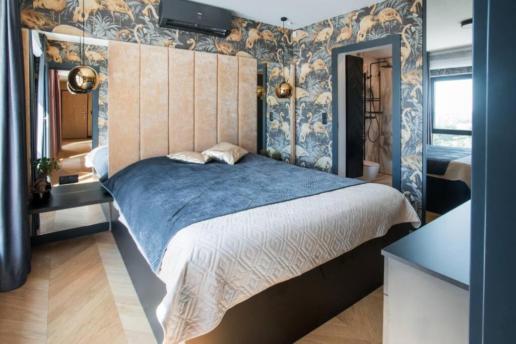 Luksusowy Penthouse Z Jacuzzi I Widokiem Na Morze Apartment Gdynia Bagian luar foto
